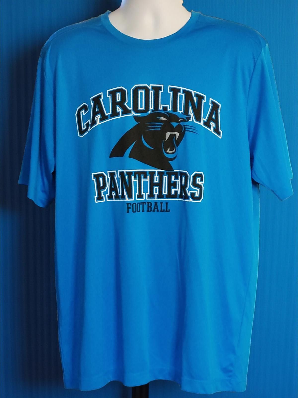 NFL Official Carolina Panthers Football T-Shirt Size X-Large Size ONE SIZE - 3 Thumbnail