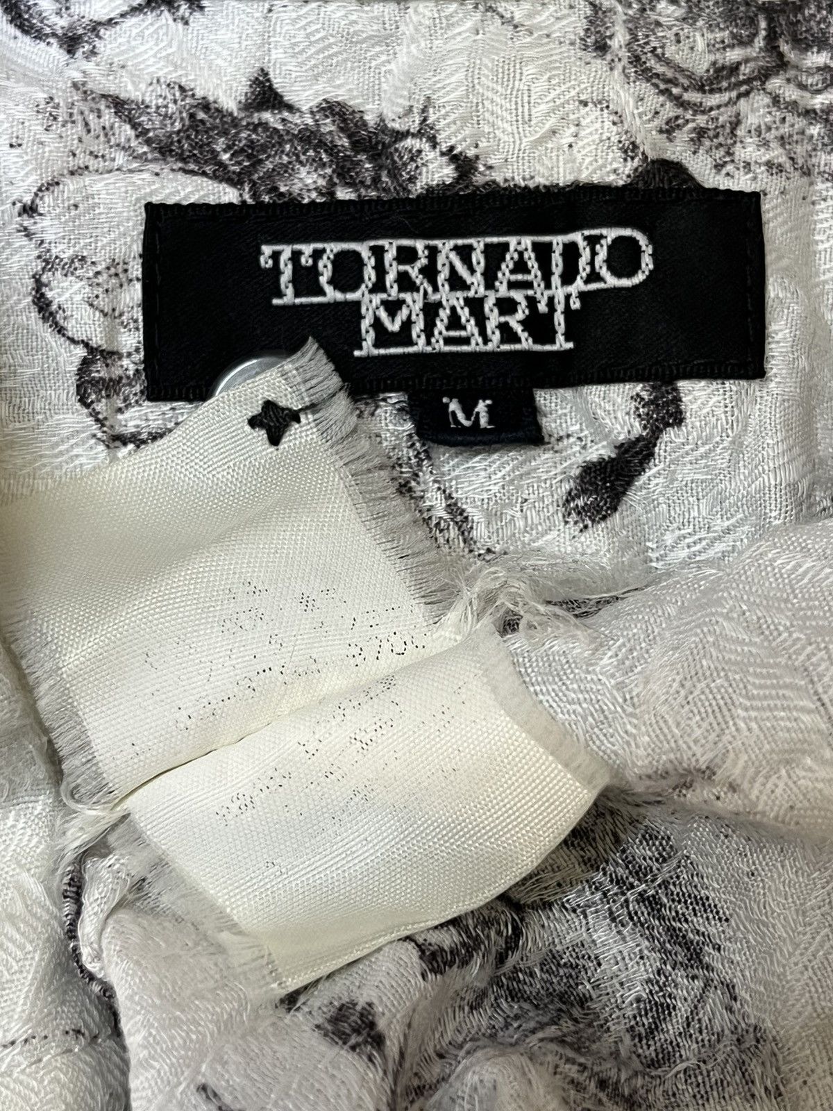 Tornado Mart Iconic🔥Vintage TORNADO MART BLACK ROSE button ups shirts Size US S / EU 44-46 / 1 - 9 Thumbnail