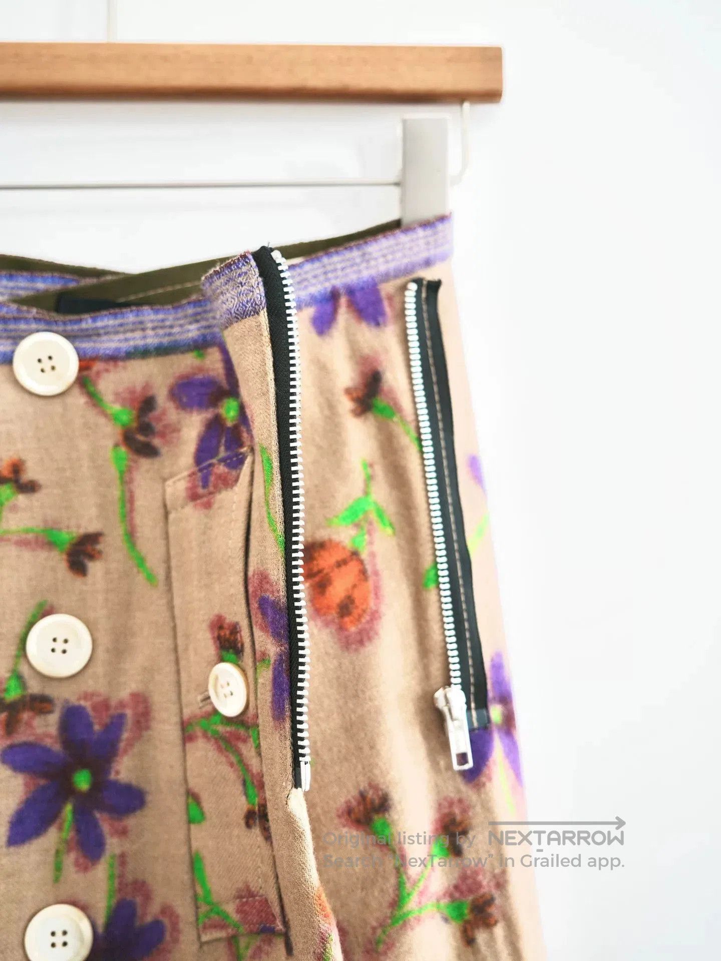 Comme des Garcons Comme des Garcons Floral Button Skirt. Size 35" - 4 Thumbnail