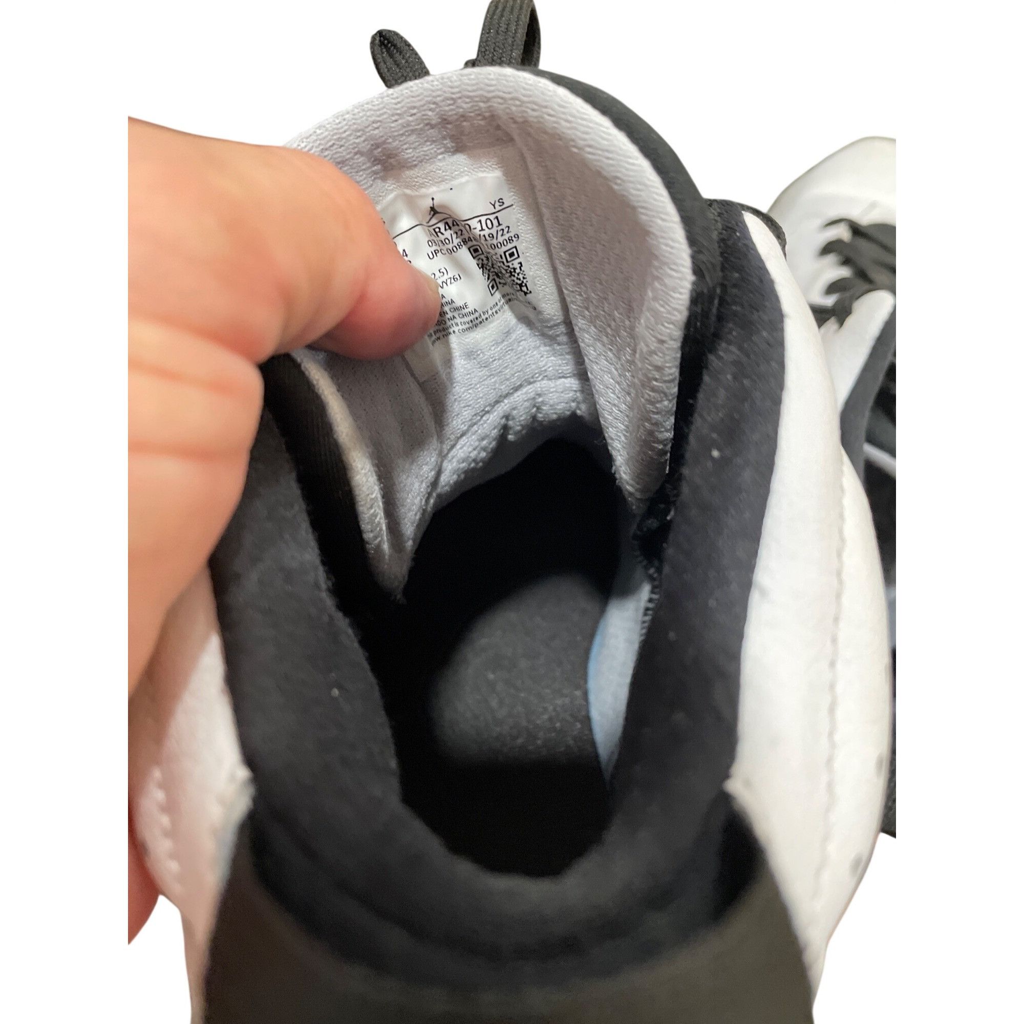 Nike Nike Air Jordan Lift off white mens mid basketball sneakers Size US 10 / EU 43 - 7 Thumbnail