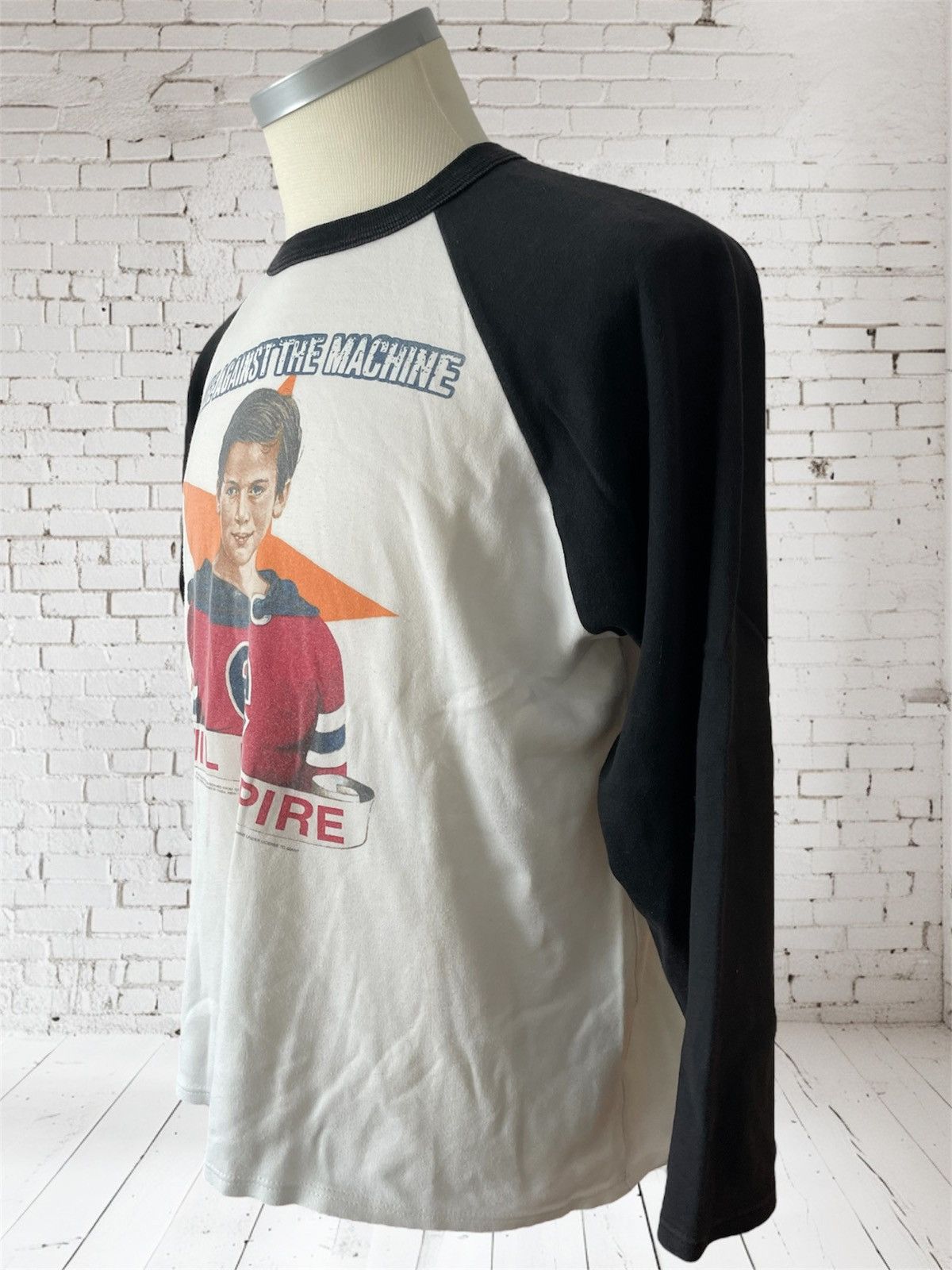 Vintage Vintage Rage Against The Machine, Evil Empire Tour, 1996 Size US XL / EU 56 / 4 - 6 Thumbnail