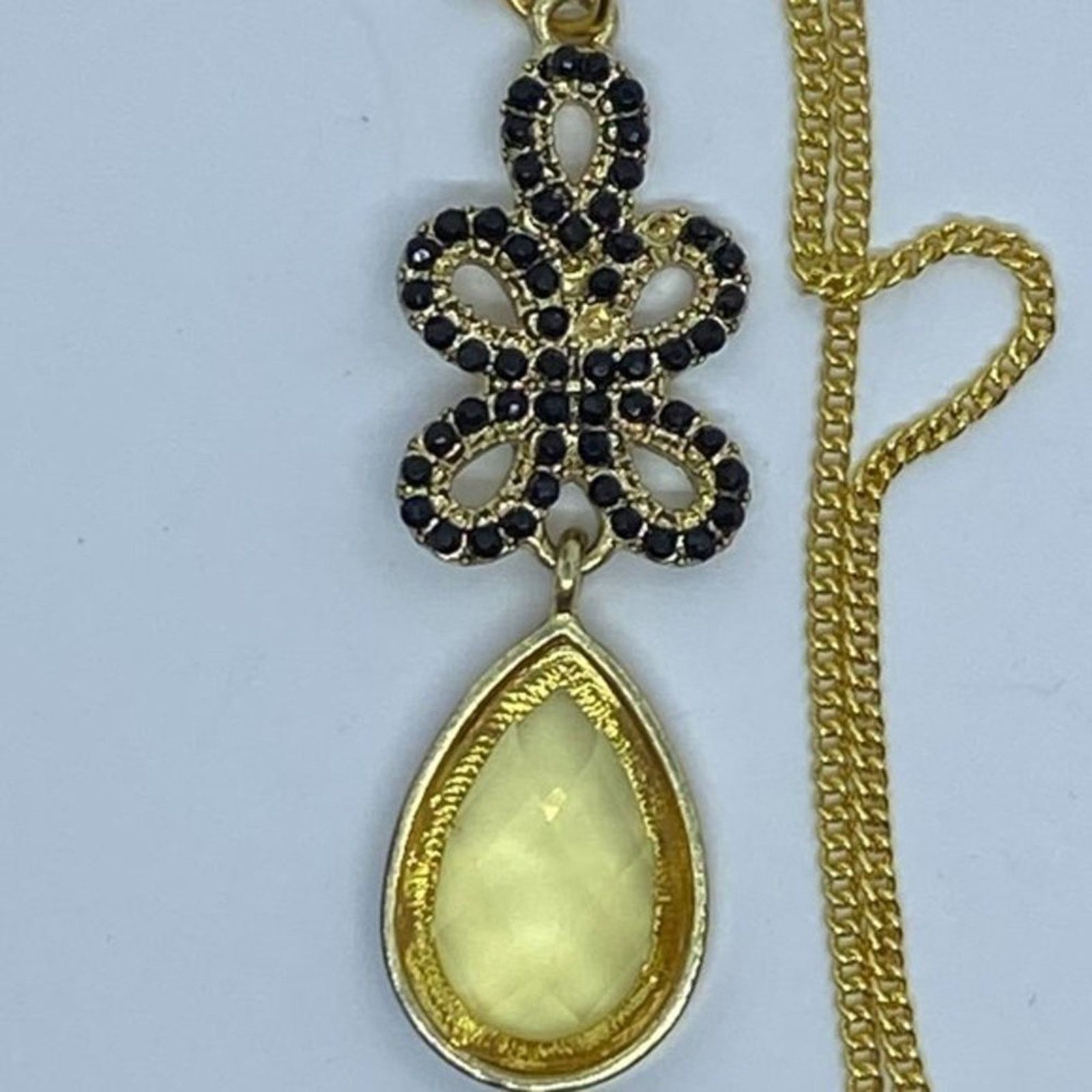 Handmade Gold-Tone Black Beaded Yellow Rhinestone Pendant Size ONE SIZE - 6 Thumbnail