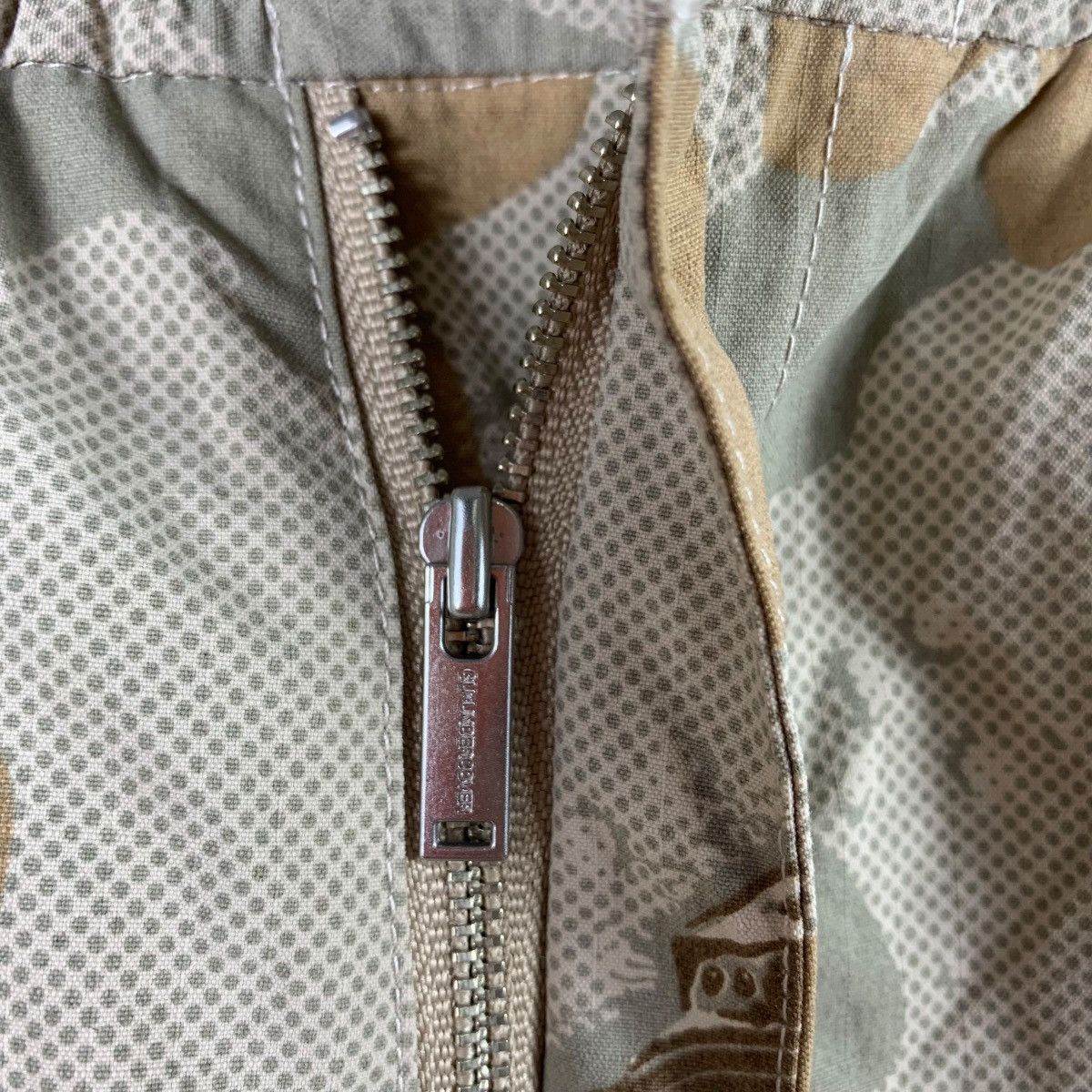 GU × Japanese Brand × Undercover GU X UNDERCOVER Camo full print cargo pants Size US 32 / EU 48 - 16 Thumbnail