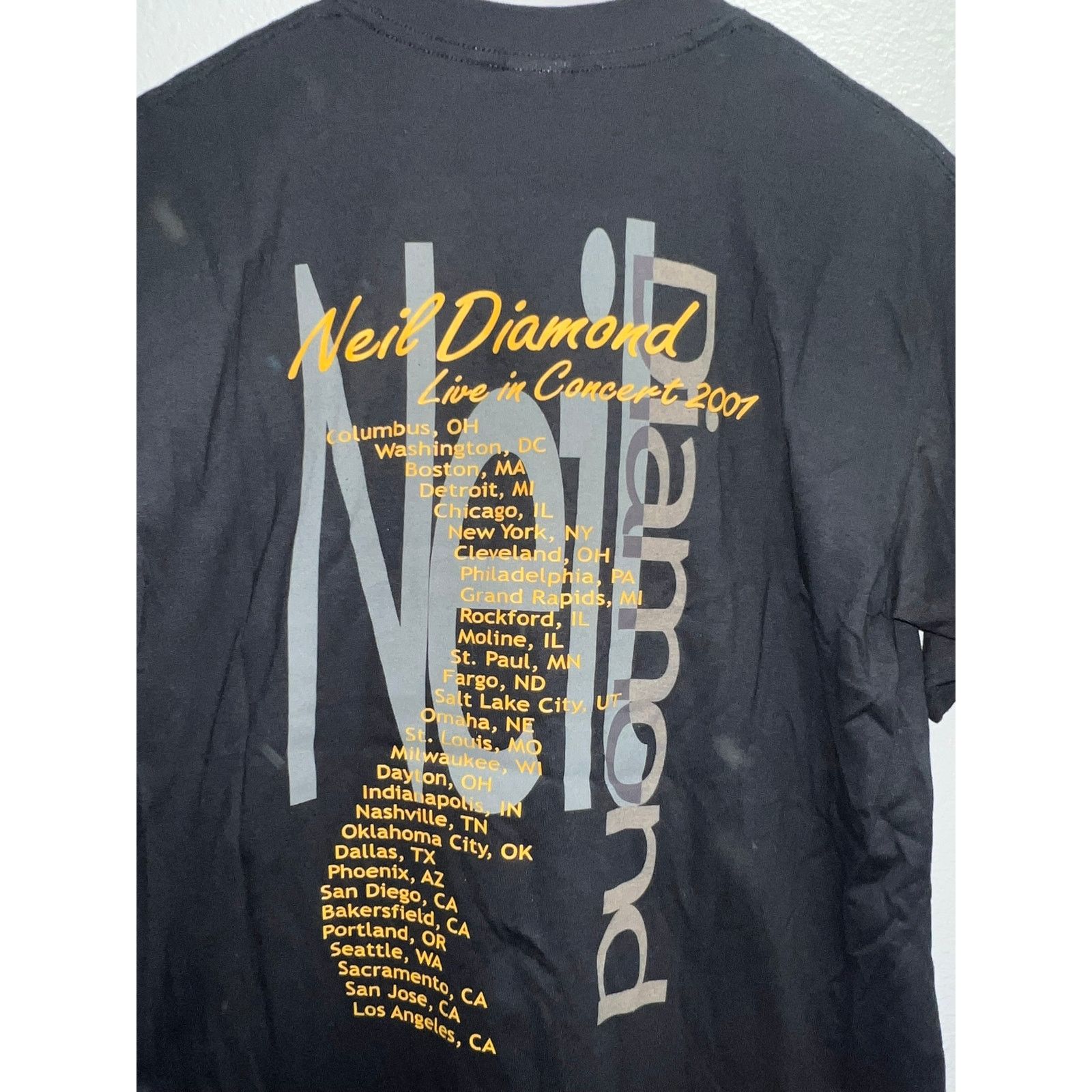 Gildan Vintage Neil Diamond Shirt On Tour 2001 Live In Concert Tee Size US M / EU 48-50 / 2 - 7 Thumbnail