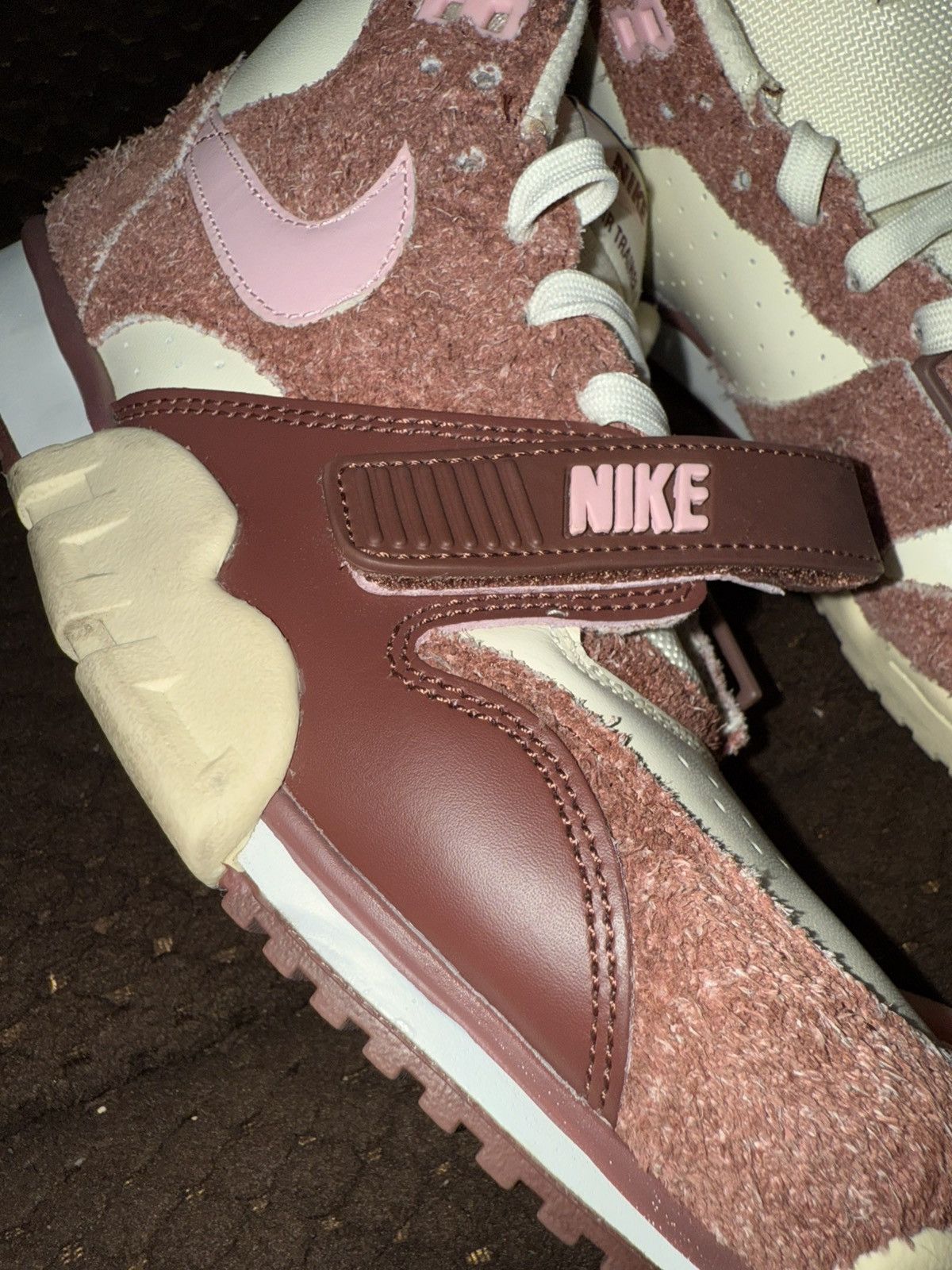 Nike Nike Air Trainer 1 “Valentine’s Day” Shaggy Suede, EXC 8mens Size US 8 / EU 41 - 7 Thumbnail