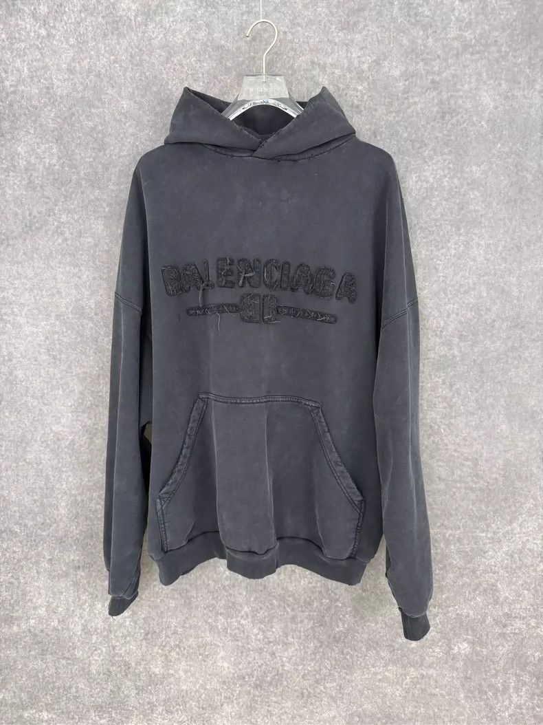 Balenciaga Year of the snake limited the destruction of em
