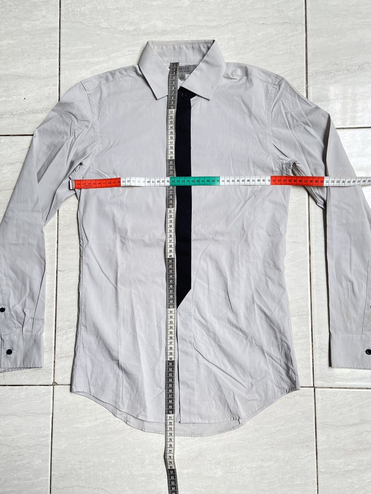 Uniqlo UNIQLO Grey Slim Fit Shirt Size US XS / EU 42 / 0 - 7 Thumbnail