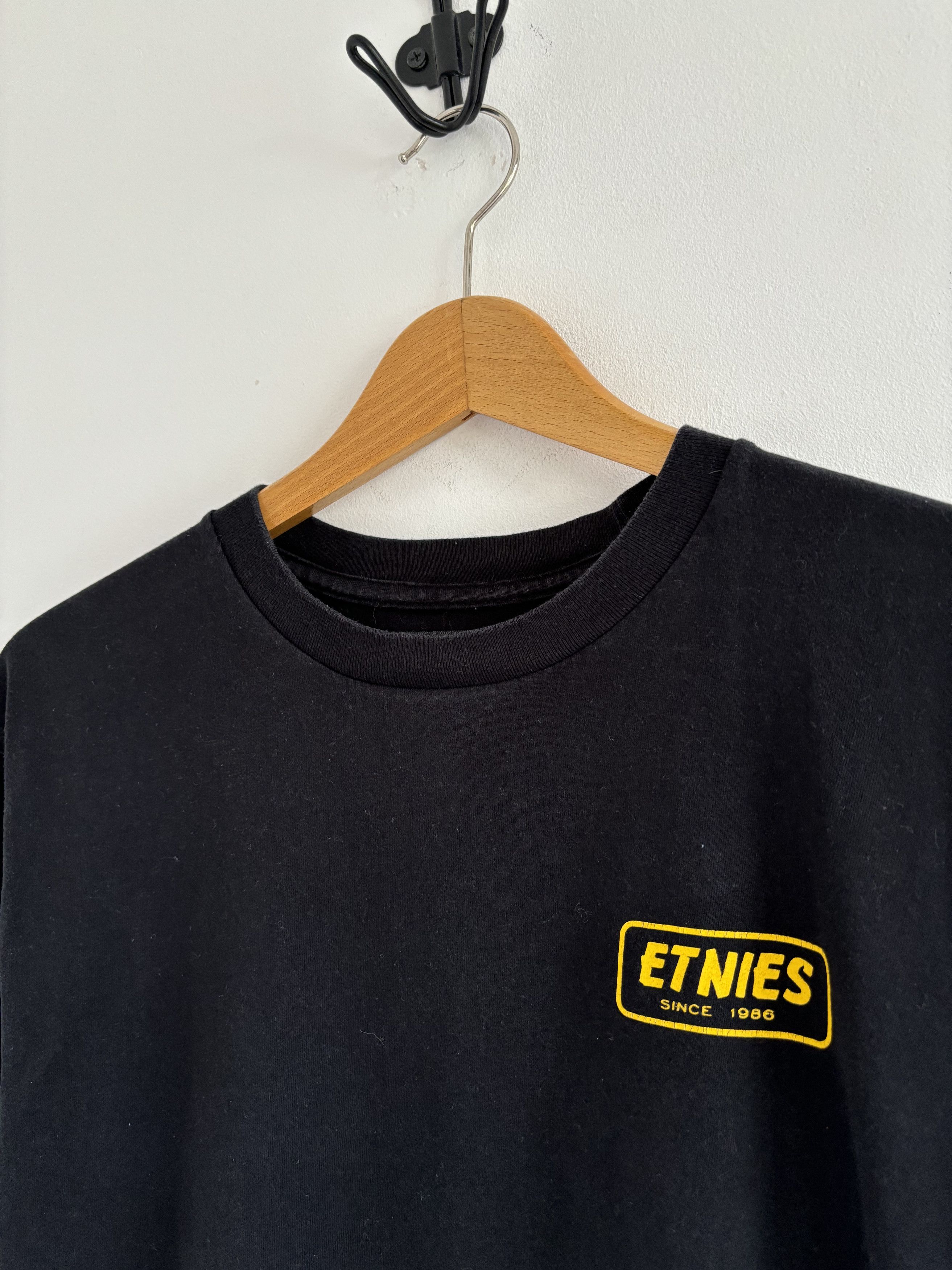 Etnies Etnies Logo Backprint Skate Tee Size US M / EU 48-50 / 2 - 4 Thumbnail