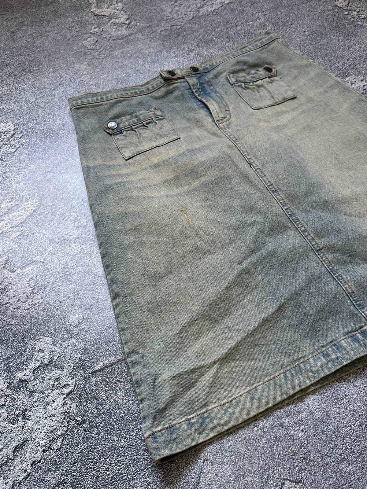 Dolce & Gabbana Vtg 90s Dolce & Gabbana Y2K Wash Denim Pocket Skirt 40 Italy Size 26" / US 2 / IT 38 - 6 Thumbnail