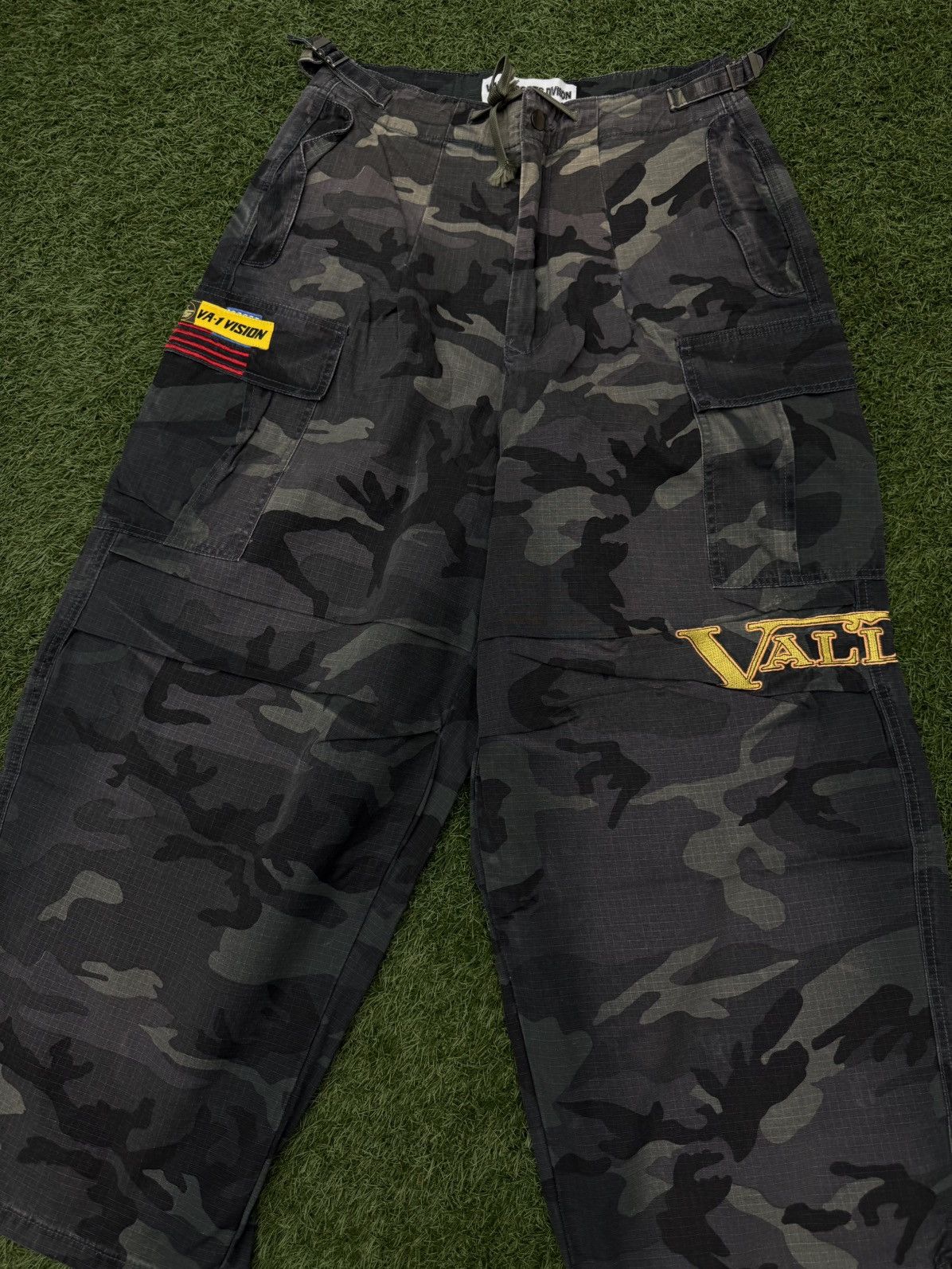 Vale Vale VA-1 Black Camo Cargo Sweatpants Size (30) NEW Size US 30 / EU 46 - 4 Thumbnail