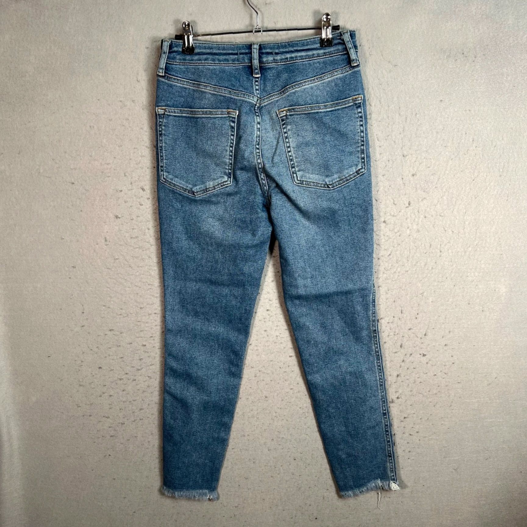 Vintage VINTAGE We The Free Jeans Womens 29 Blue Distressed Ankle Skinny Cotton Blend denim Size 29" - 2 Thumbnail
