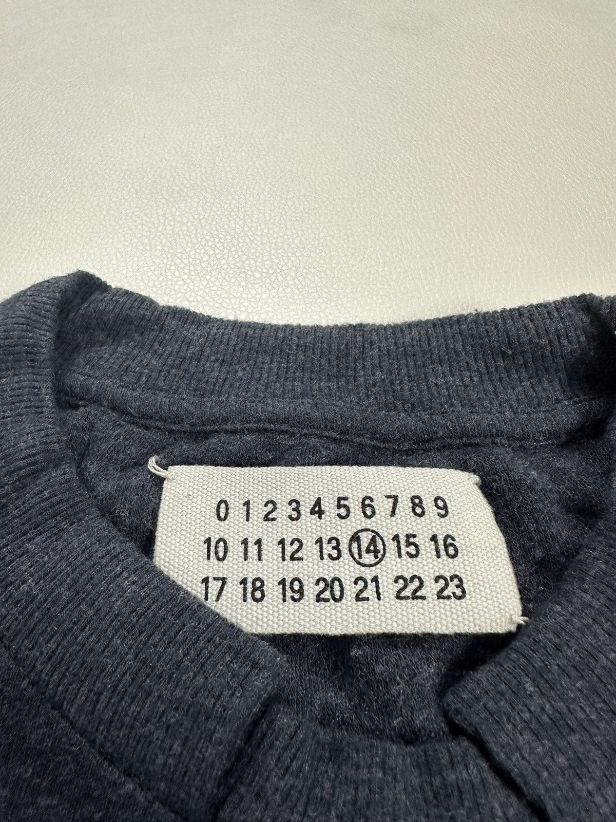 Maison Margiela Maison Martin Margiela Nice Design Split Neck Tshirt Size XL / US 12-14 / IT 48-50 - 7 Thumbnail