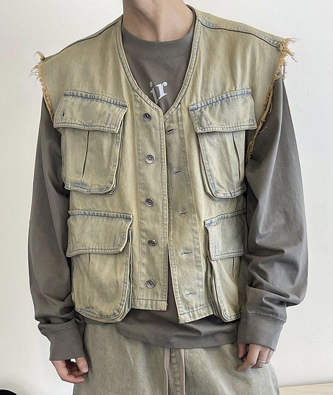 Japanese Brand × Vintage Outdoor retro faded multi pocket distressed vest jacket Size US L / EU 52-54 / 3 - 1 Thumbnail