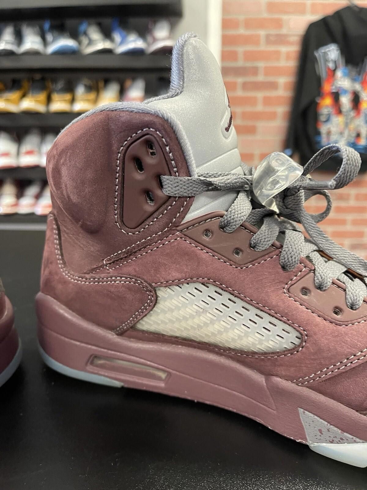 Jordan Brand Size 8 - Nike Air Jordan 5 Retro Burgundy ‘23 DZ4131-600 OG Size US 8 / EU 41 - 8 Thumbnail
