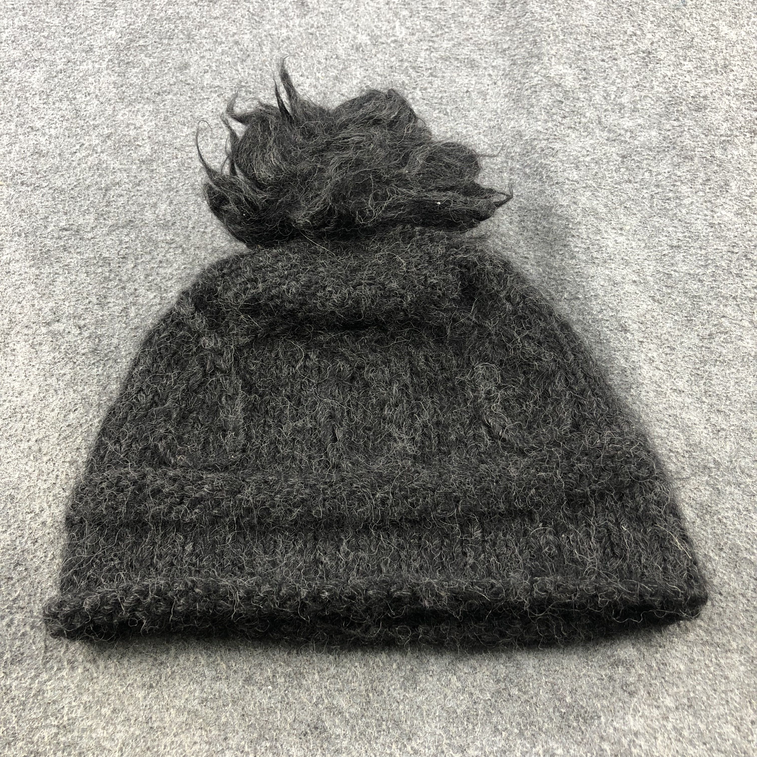 Soe SOE Knitted Wool Bobble Beanie Snowcap Snow Hat B220 Size ONE SIZE - 3 Thumbnail