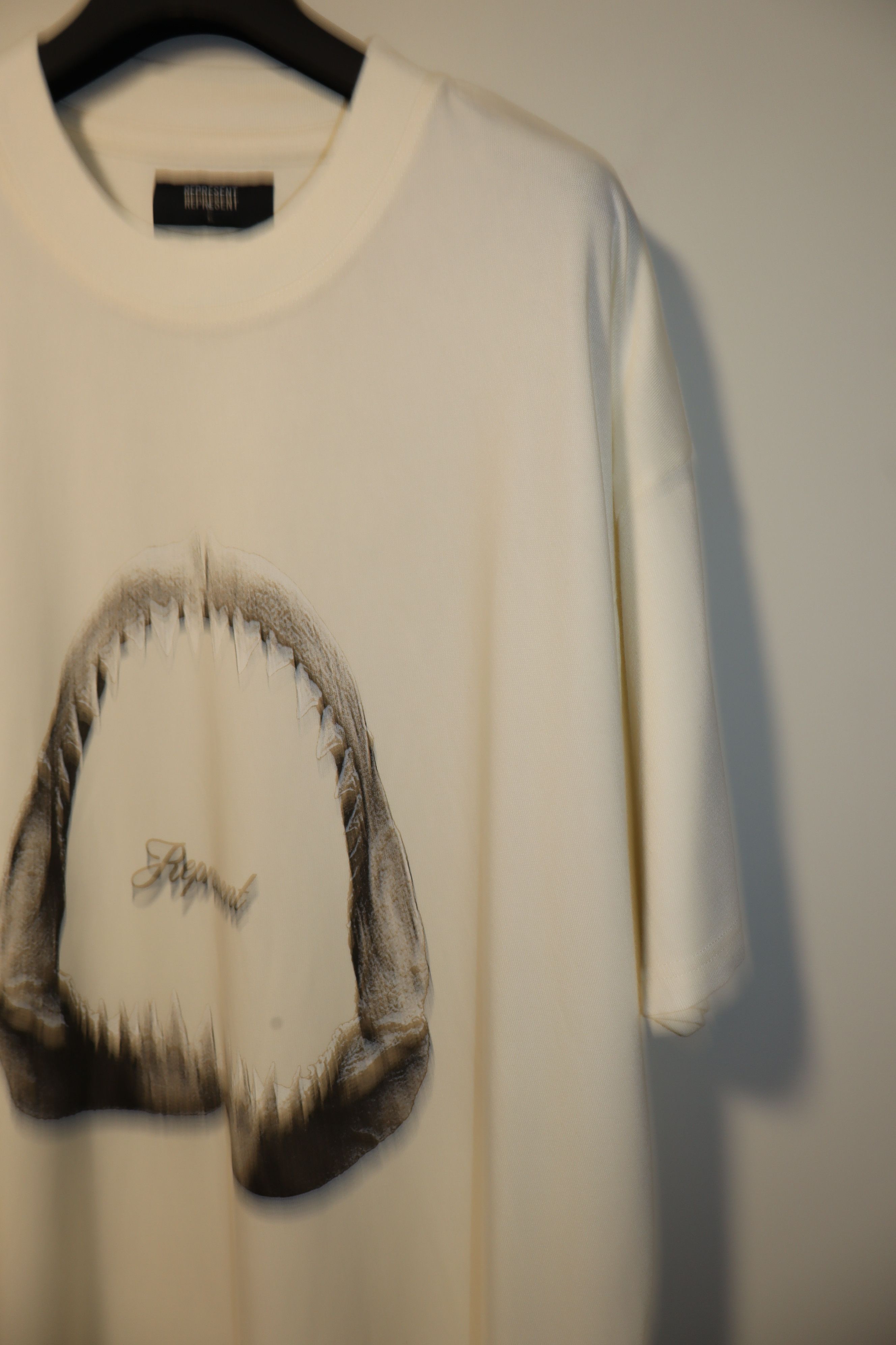 Represent Clo. Shark jaws print t-shirt Size US XL / EU 56 / 4 - 7 Thumbnail