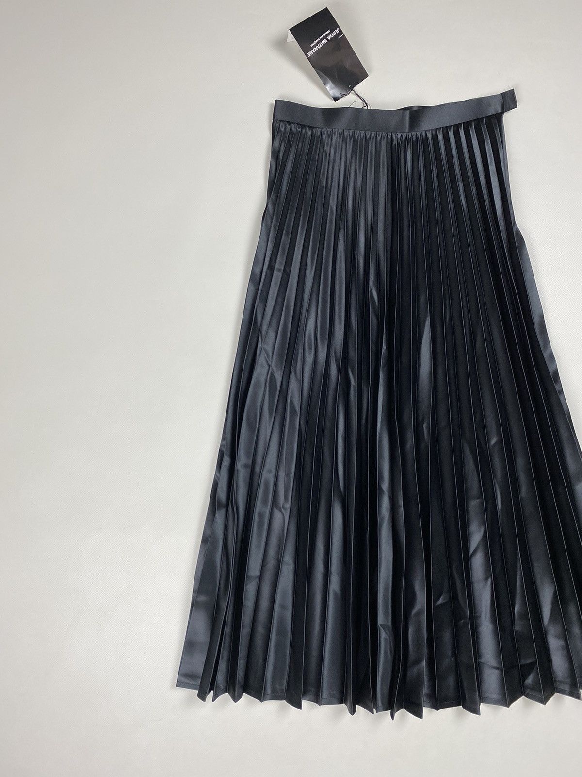 Comme des Garcons BNWT! Junya Watanabe Comme Des Garçons Ladies Pleated Skirt Size 25" / US 0 / IT 36 - 2 Thumbnail