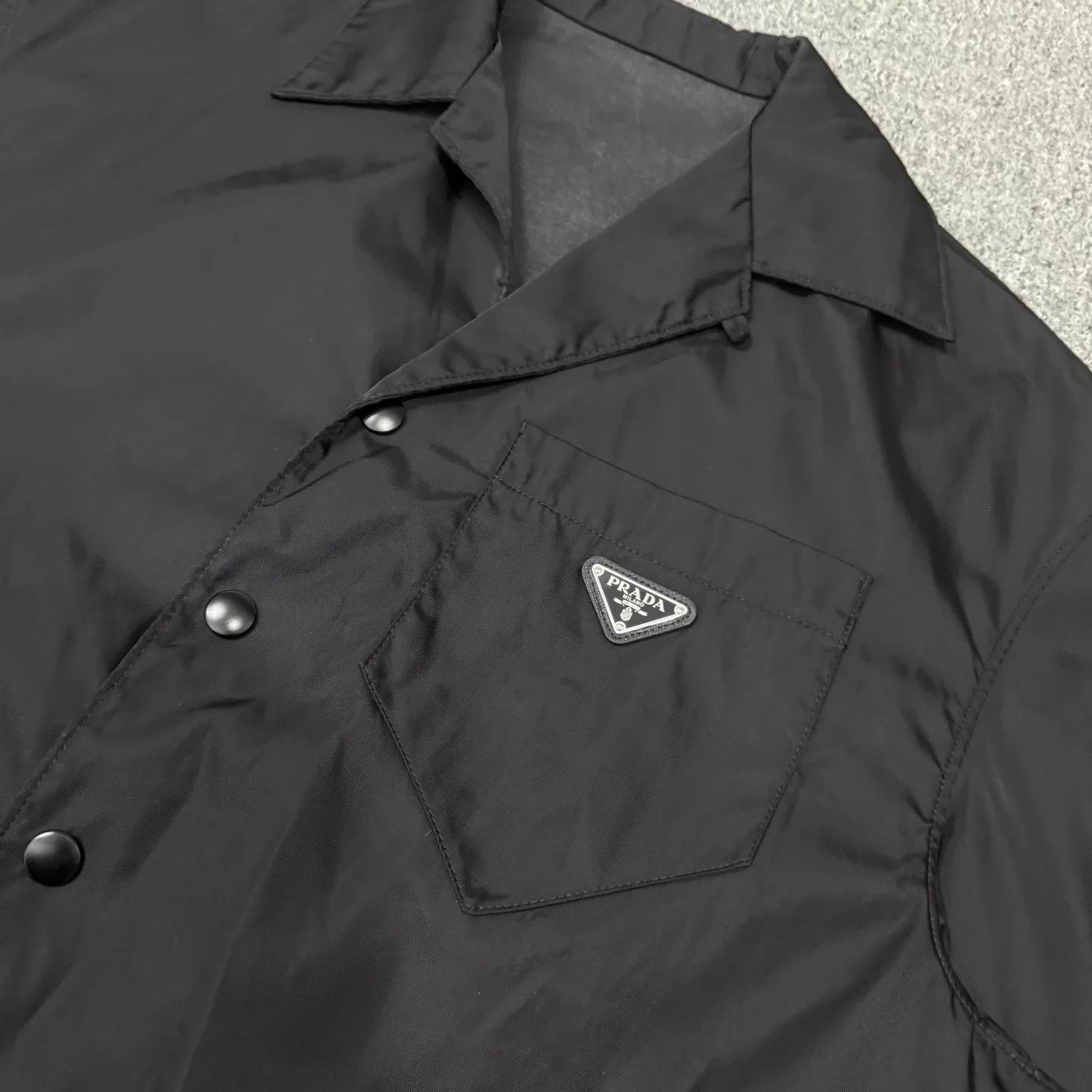 Prada Prada Black Nylon Triangle Logo Short Sleeve Shirt M Size US M / EU 48-50 / 2 - 3 Thumbnail