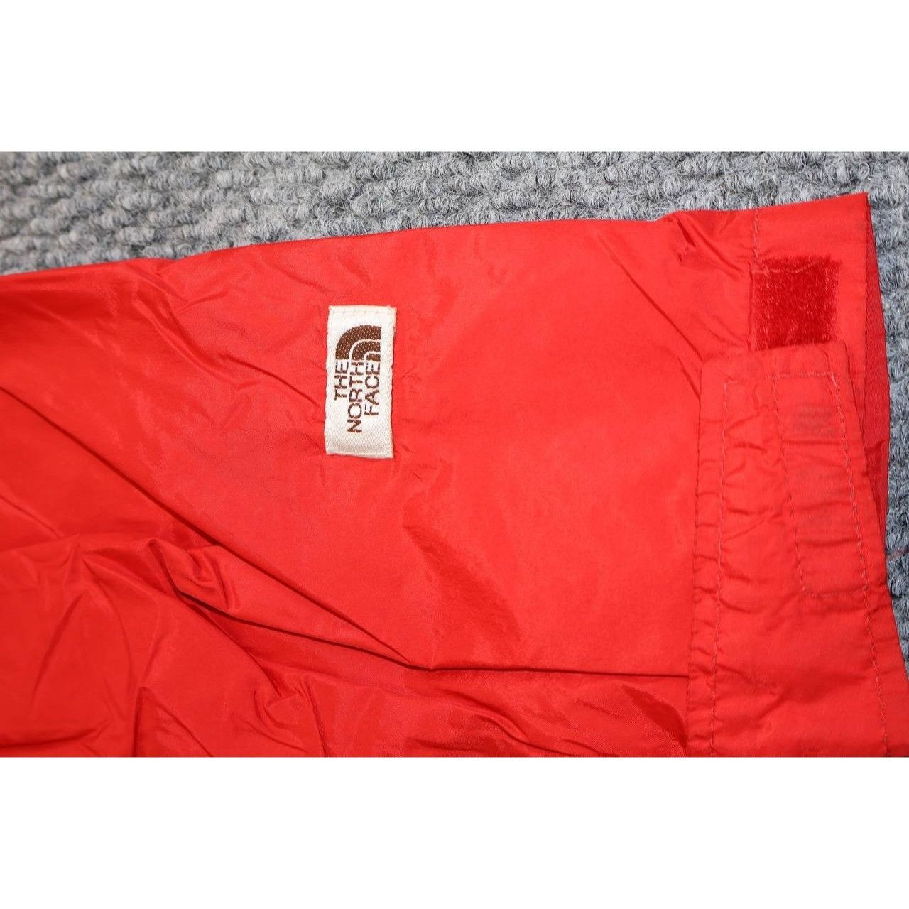 The North Face Vintage The North Face Gore-Tex Hooded Rain Jacket Red Size US L / EU 52-54 / 3 - 7 Thumbnail