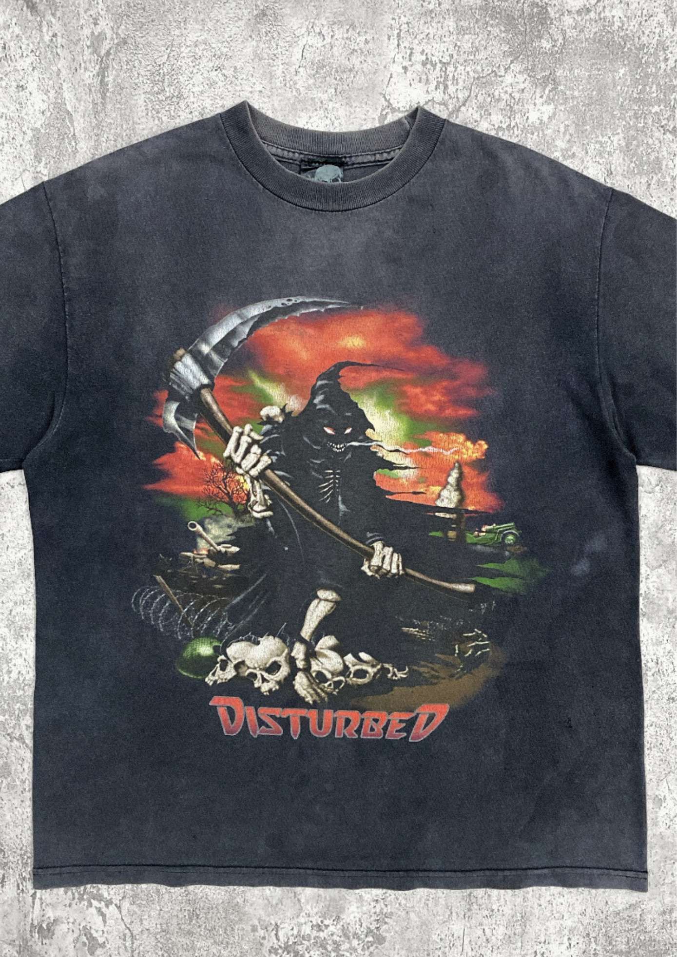 Band Tees Vintage Disturbed Sun Faded Black Band Tee Size US XL / EU 56 / 4 - 3 Thumbnail