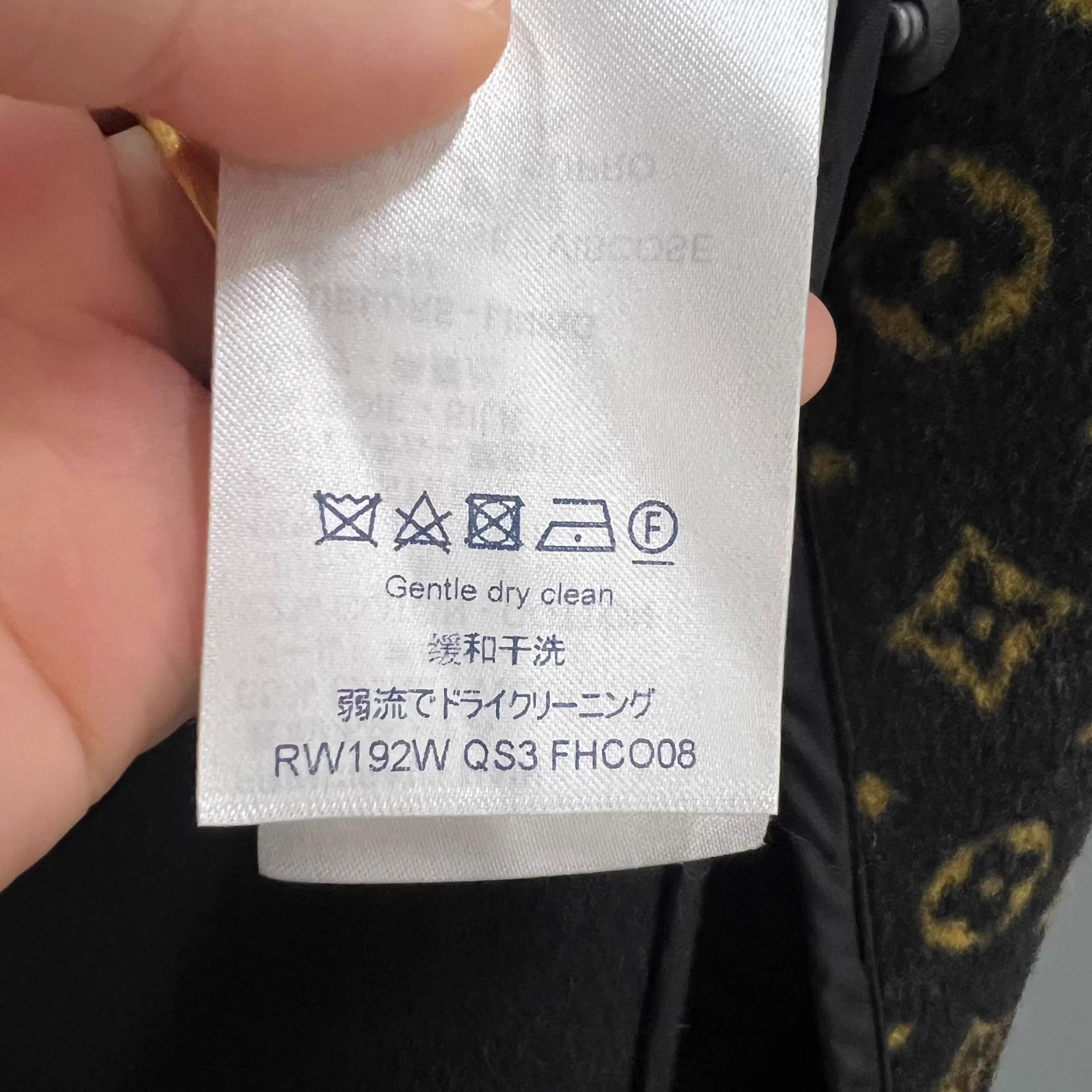 Louis Vuitton LV Monogram Allover Print Hooded Coat 34 95 New Size US M / EU 48-50 / 2 - 4 Thumbnail
