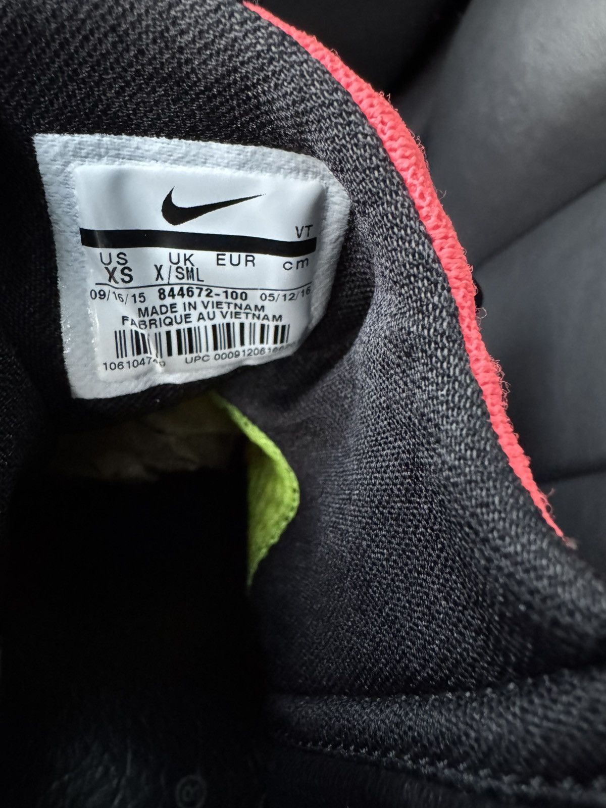Acronym × Nike AIR PRESTO MID ACRONYM VOLT Size US 8 / EU 41 - 8 Thumbnail