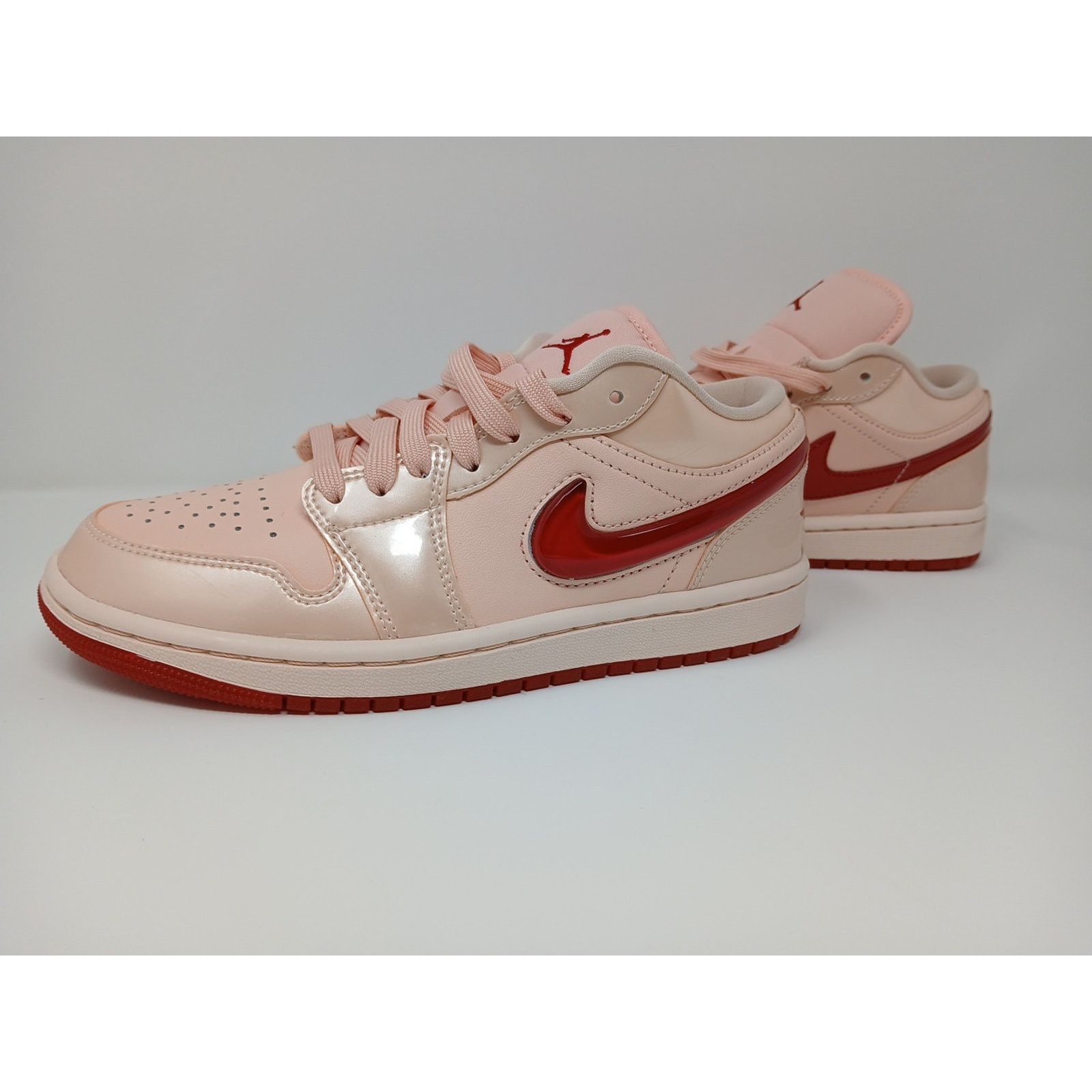 Jordan Brand Nike Air Jordan 1 SE Low Patent Valentine's Day Women Sz 6.5 Size US 6.5 / IT 36.5 - 17 Thumbnail