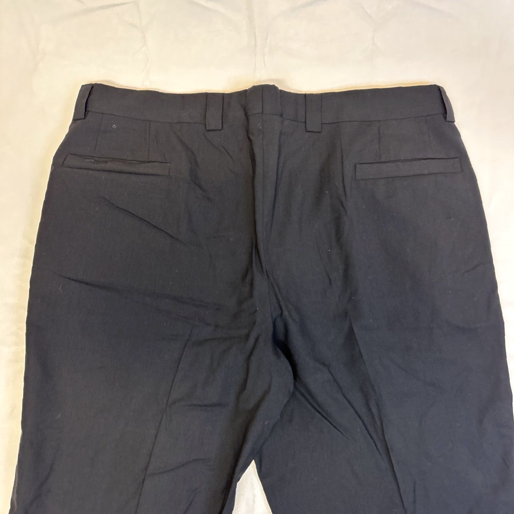 Versace VERSACE CLASSIC Pants Dress Men 38x27 Black Italy Regular Inseam 27 Formal Workwear 55% Polyester 45% Wool VERSACE CLASSIC Size US 38 / EU 54 - 6 Thumbnail