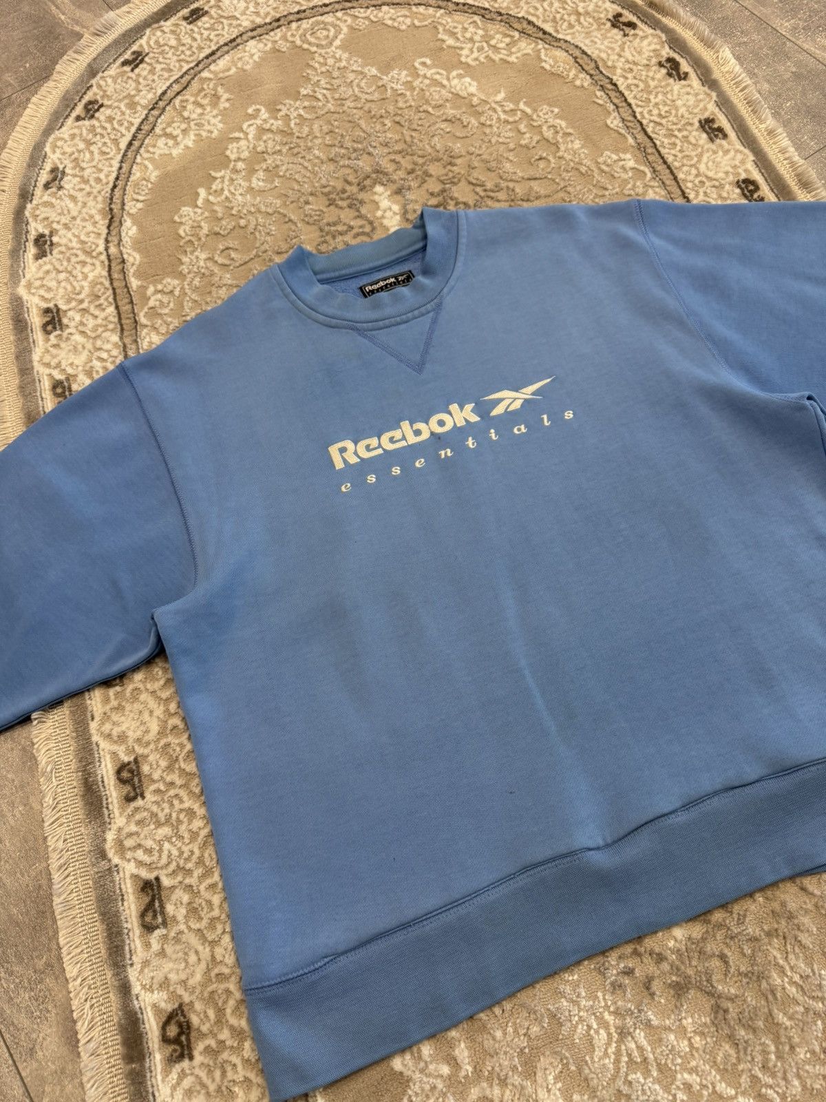 Reebok Vintage Reebok Embroidered Sweatshirt Reebok Crewneck Size XL / US 12-14 / IT 48-50 - 2 Thumbnail