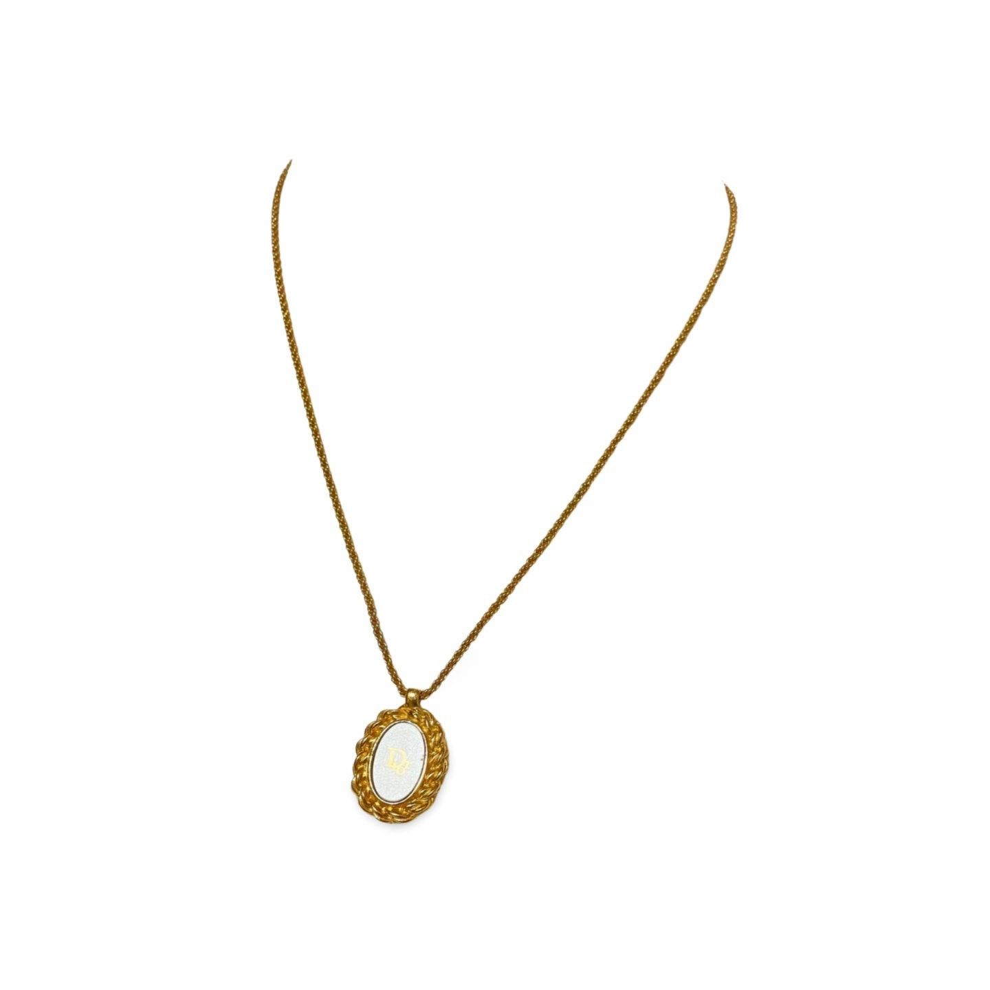 Dior Vintage Christian Dior oval shape pendant top necklace Size ONE SIZE - 2 Thumbnail
