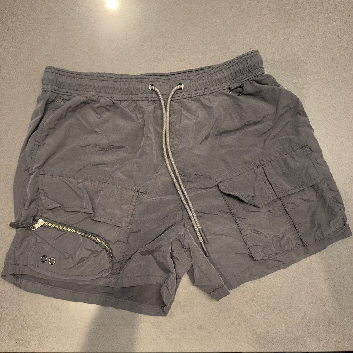 Standard Cloth Standard cloth multi pocket shorts Size US 34 / EU 50 - 1 Thumbnail