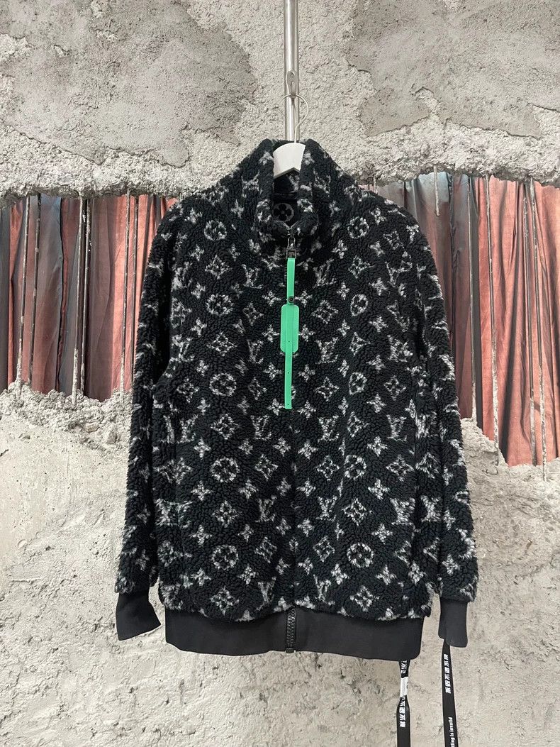 Louis Vuitton Louis Vuitton Black Teddy Jacket Size US S / EU 44-46 / 1 - 1 Thumbnail