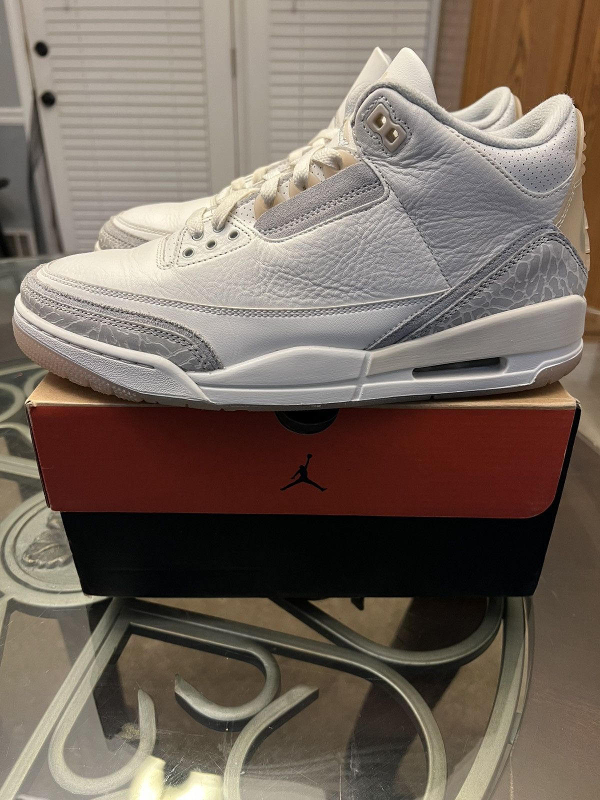 Jordan Brand Jordan 3 Retro Craft Ivory Size US 10 / EU 43 - 2 Thumbnail