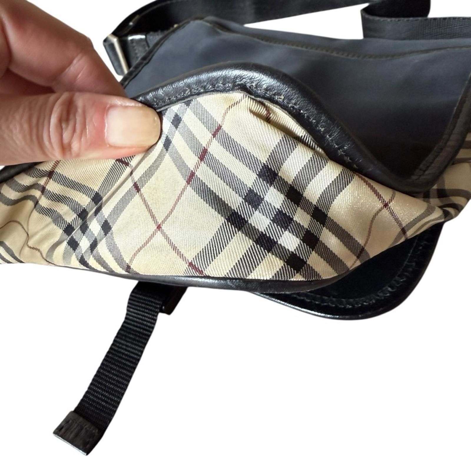 Burberry Burberry Nova Check Black Label Messenger Bag Size ONE SIZE - 5 Thumbnail