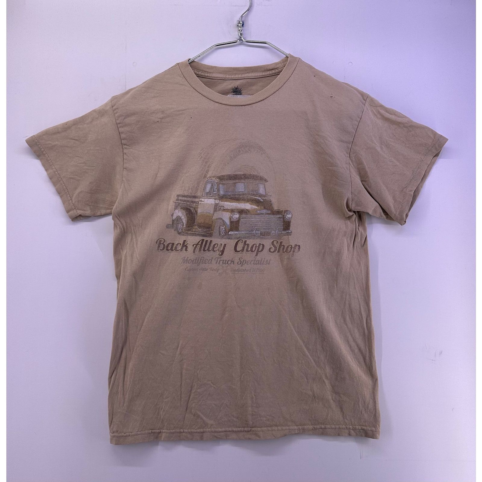 & Other Stories Back Alley Chop Shop Old School Truck Brown Shirt Size M Size US M / EU 48-50 / 2 - 1 Thumbnail