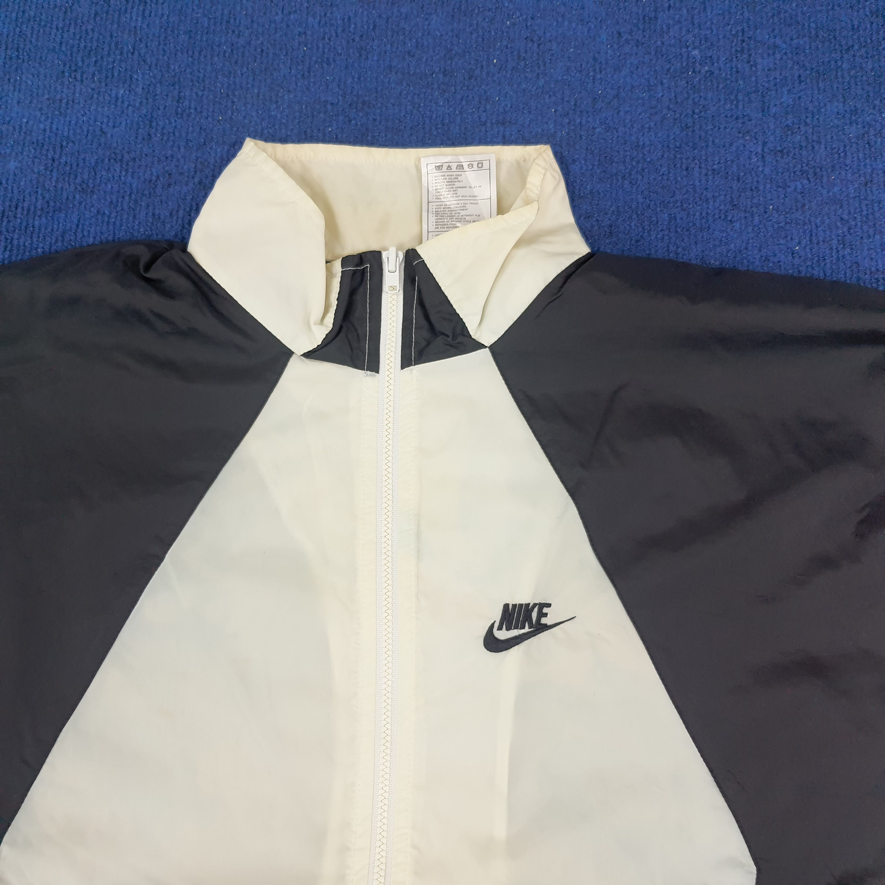 Nike × Vintage Vintage NIKE Sports Outdoor Jacket Size US XXL / EU 58 / 5 - 2 Thumbnail