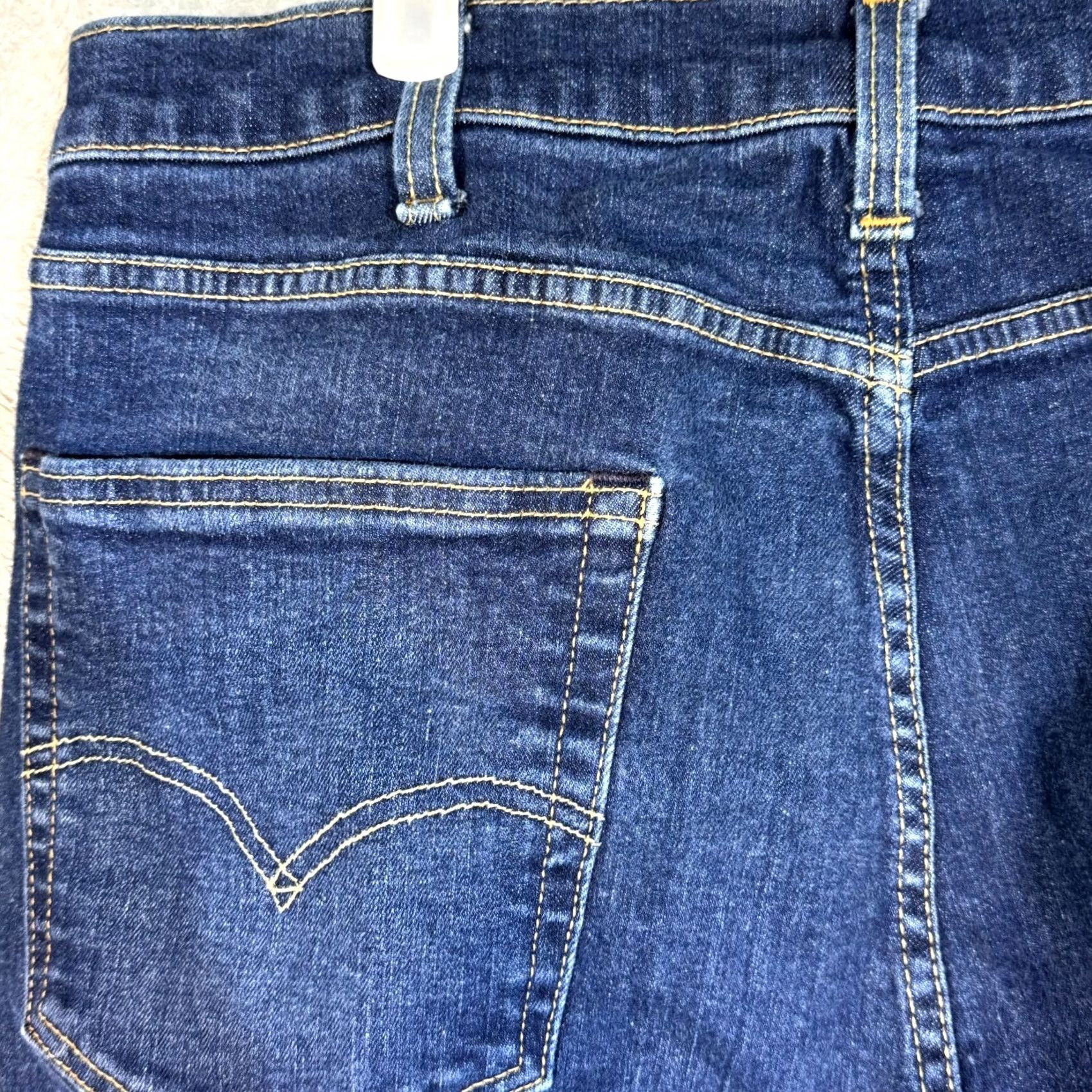 Levi's Levi’s 519 Men’s Jeans Straight Blue Denim Mid-Rise 38x34 Regular Fit Mens Jeans Regular Levi’s 519 Straight Leg Jeans Blue Denim Mid-Rise 38x34 Size US 38 / EU 54 - 6 Thumbnail