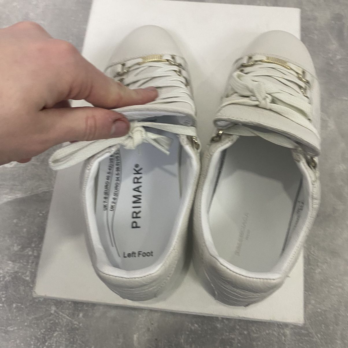 Balenciaga Balenciaga Arena Low Top Leather Sneakers Size US 6 / EU 39 - 11 Thumbnail