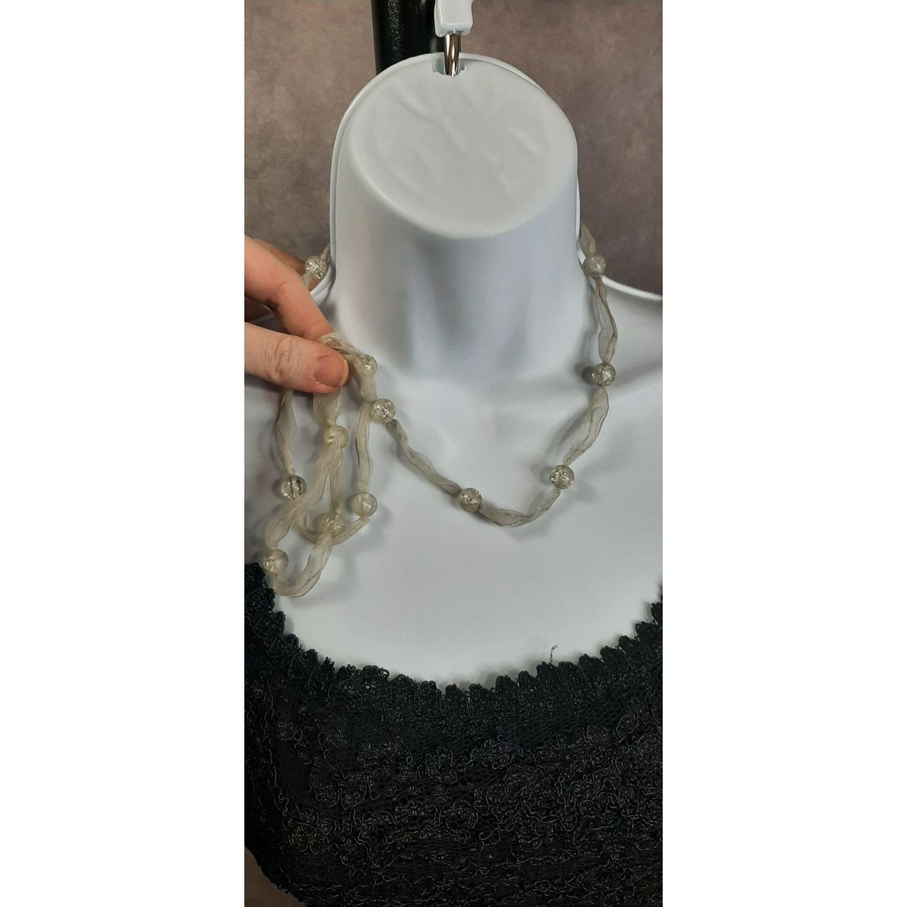 Other Sheer Ribbon Necklace With Clear Crackle Beads Size ONE SIZE - 2 Thumbnail
