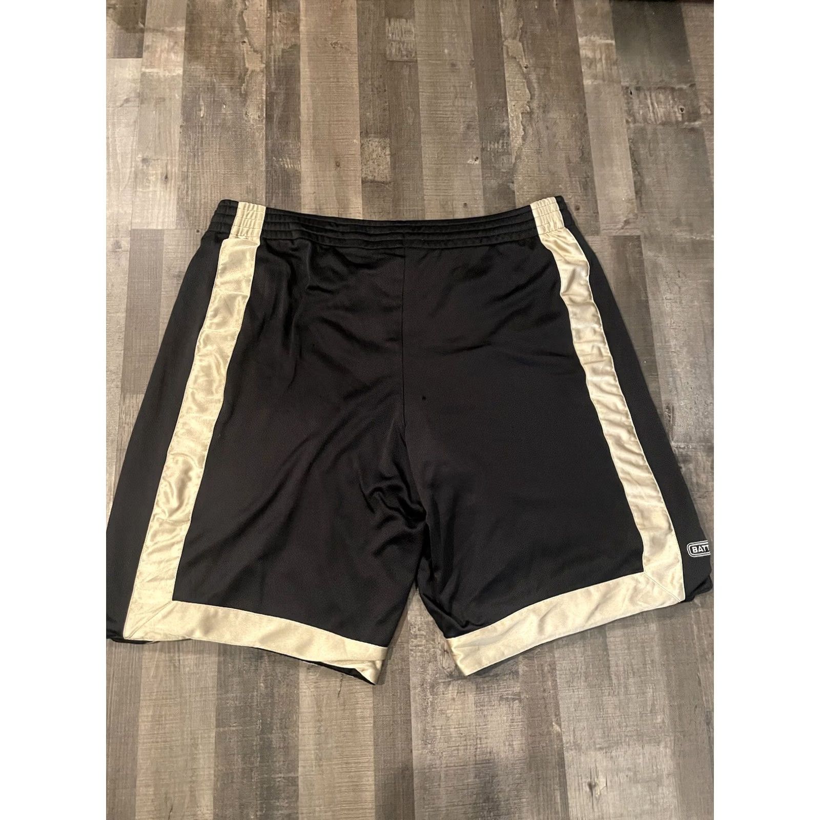 Nike Item Specifications: Country of Origin: Italy Size US 36 / EU 52 - 6 Thumbnail