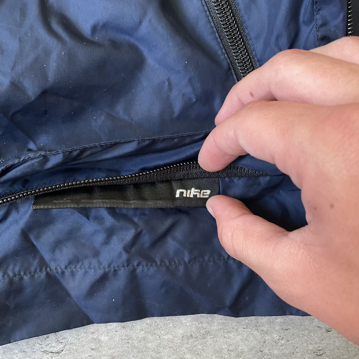 Nike × Vintage Vintage 00s Transformer Nylon Metal Nike Bag 2in1 Jacket Size US XL / EU 56 / 4 - 3 Thumbnail