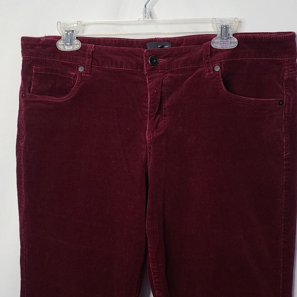 The Unbranded Brand Edyson Chelsea boot cut red purple corduroy pants sz 33S Size 33" - 2 Thumbnail