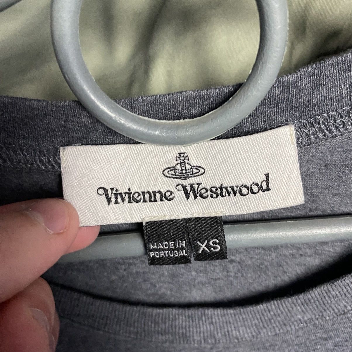 Vivienne Westwood Luxury Vivienne Westwood Small Logo y2k designer tee size XS Size US XS / EU 42 / 0 - 4 Thumbnail