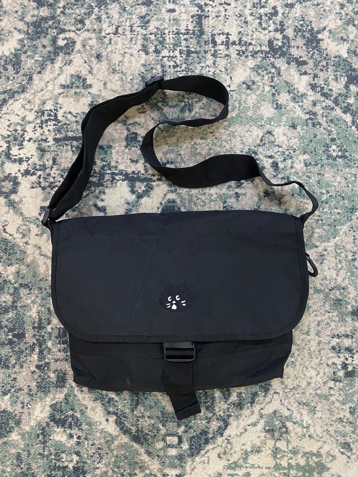 Issey Miyake Cat Ne-net By Issey Miyake Sling Bag Size ONE SIZE - 1 Thumbnail