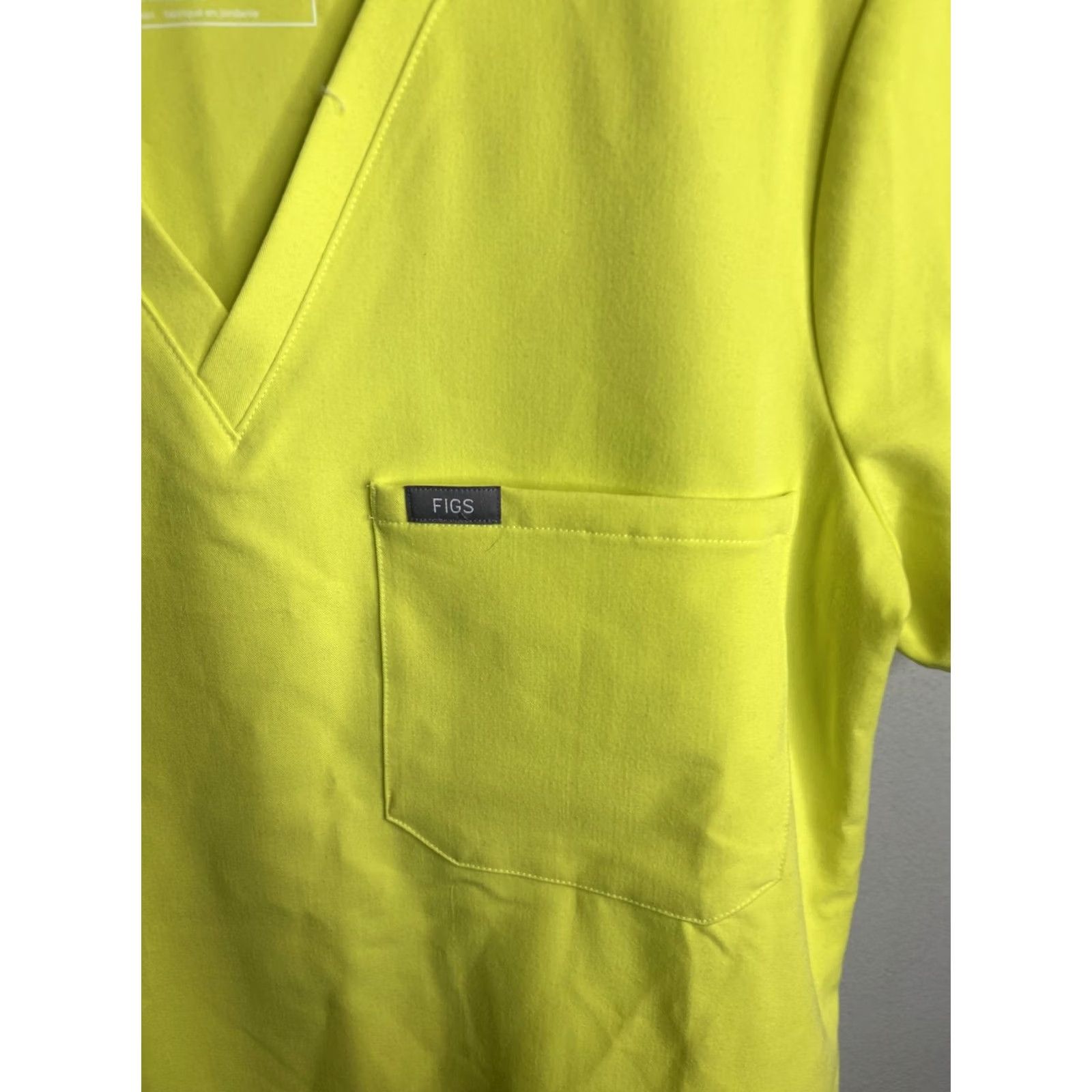 Vintage FIGS Shirt Womens Small Yellow V Neck Pocket Technical Collection Top Size S / US 4 / IT 40 - 3 Thumbnail