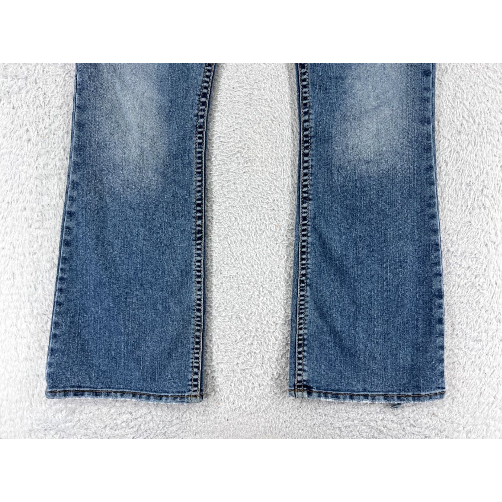 Silver Jeans Co. Silver Jeans Pants Womens 28 Blue Denim Tuesday Surplus Dark Bootcut Embroidered Size 28" / US 6 / IT 42 - 6 Thumbnail