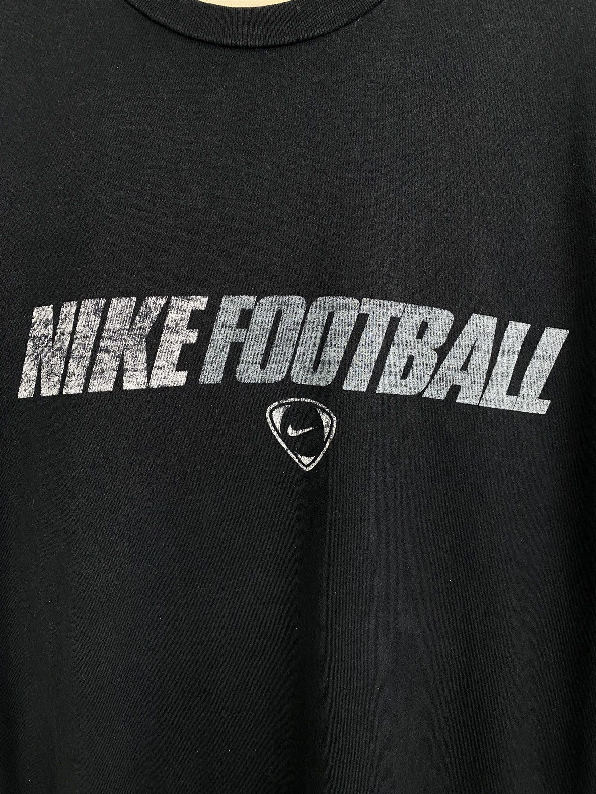 Nike 🏈🇺🇸 Vintage 90s Nike Football T-Shirt Rare Retro Hype Y2K Size US L / EU 52-54 / 3 - 4 Thumbnail