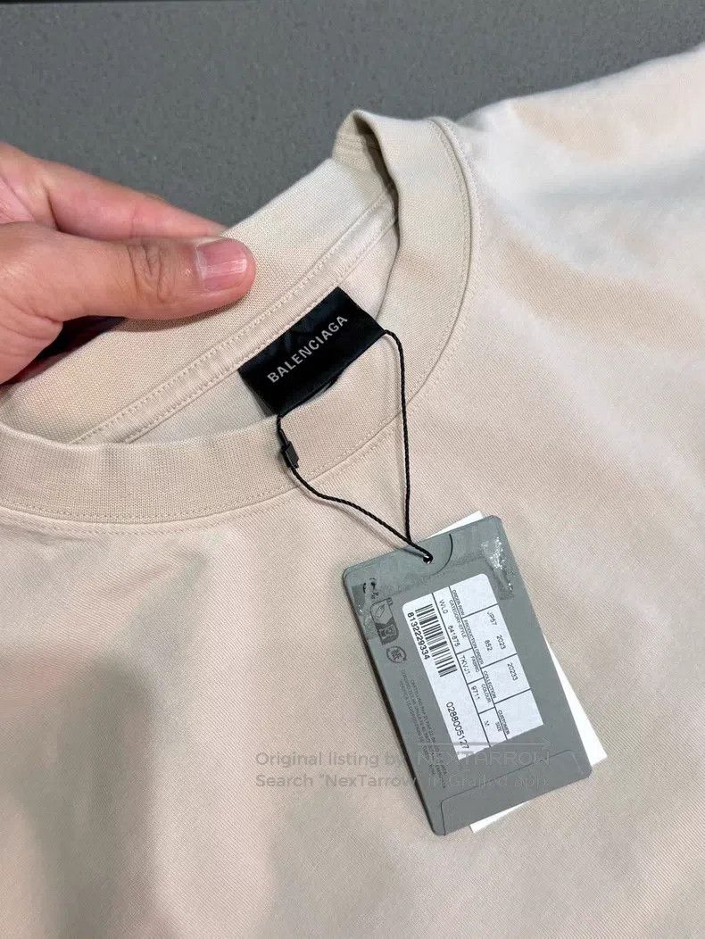 Balenciaga Balenciaga Embroidered Cola Logo Beige Round Neck Short Sl Size US M / EU 48-50 / 2 - 2 Thumbnail