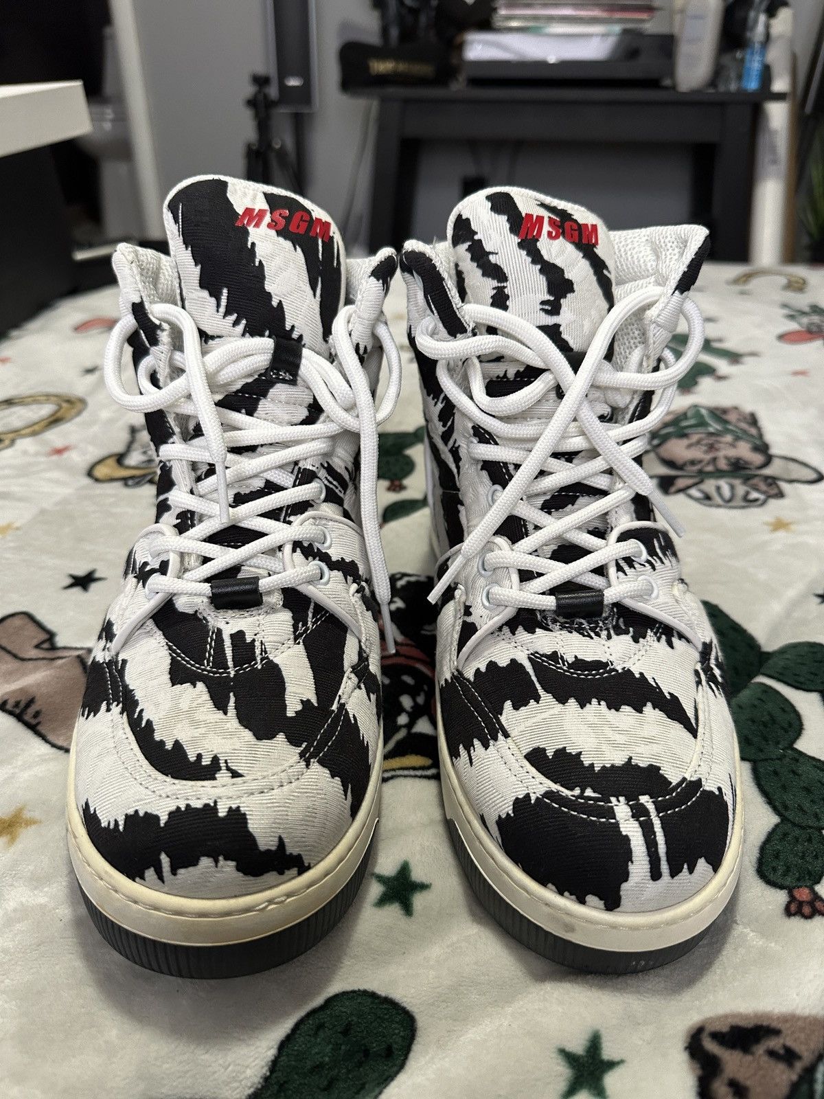 MSGM Black and White Canvas Hi-Tops Size US 7 / EU 40 - 3 Thumbnail