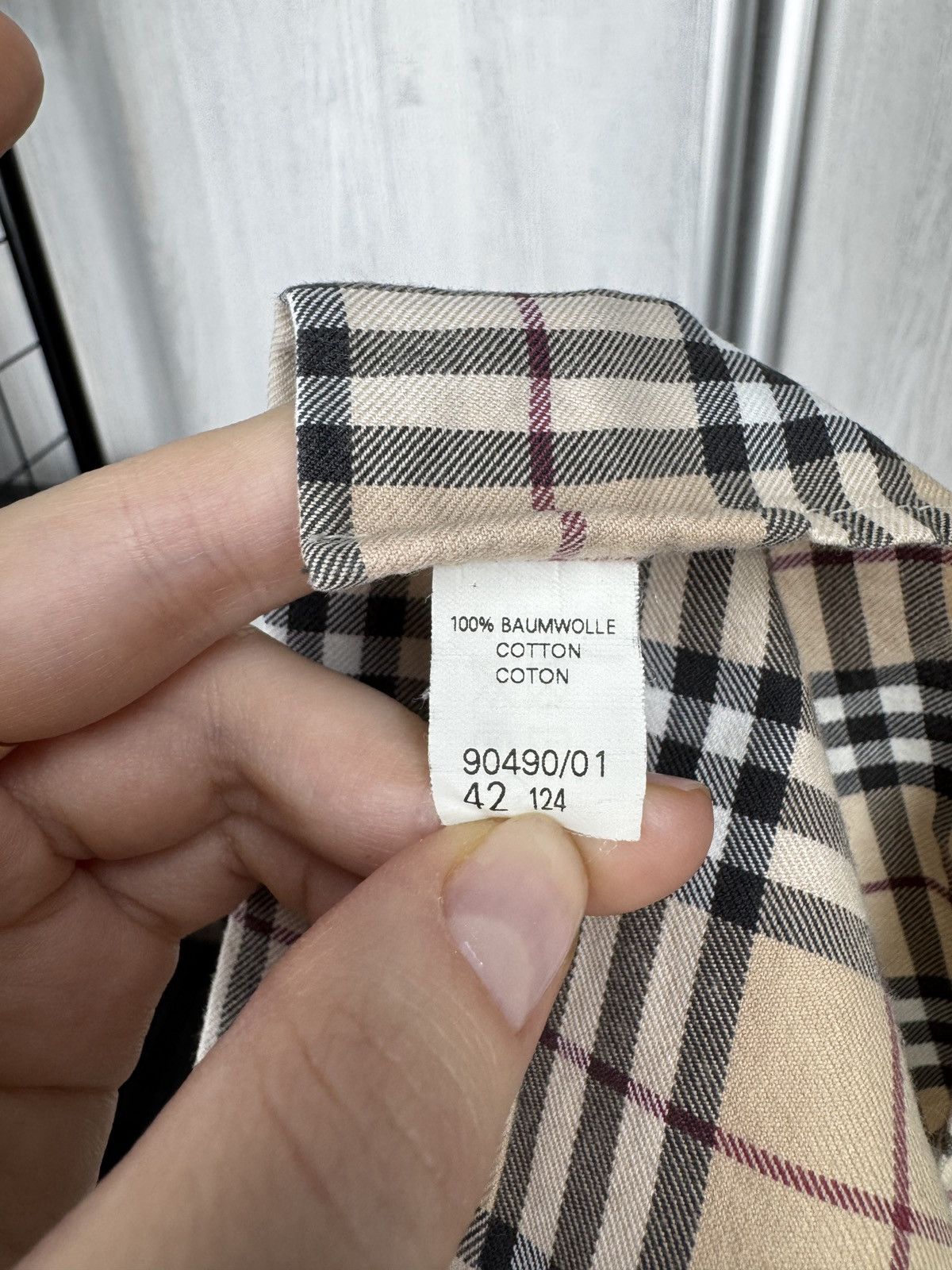 Burberry Burberry London beige nova check long sleeve shirt size 42 Size US L / EU 52-54 / 3 - 12 Thumbnail